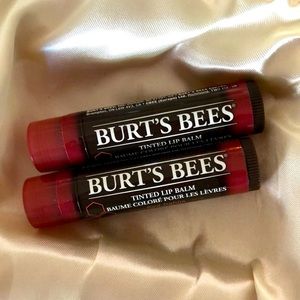 Sealed 2 Burt’s Bees “red dahlia” lip balm